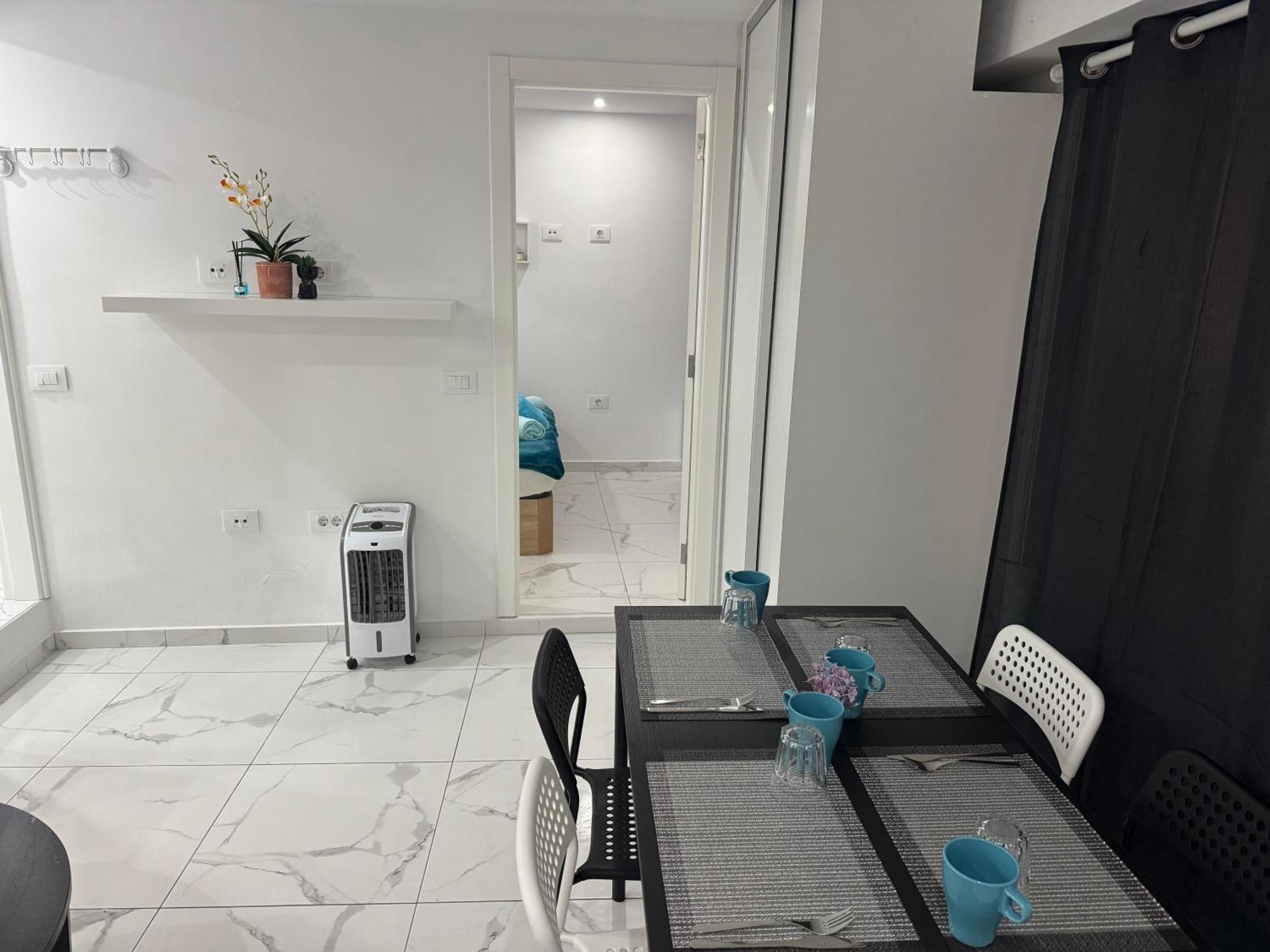 Heart Of Los Cristianos Modern Apartment Close To The Sea In Tenerife מראה חיצוני תמונה